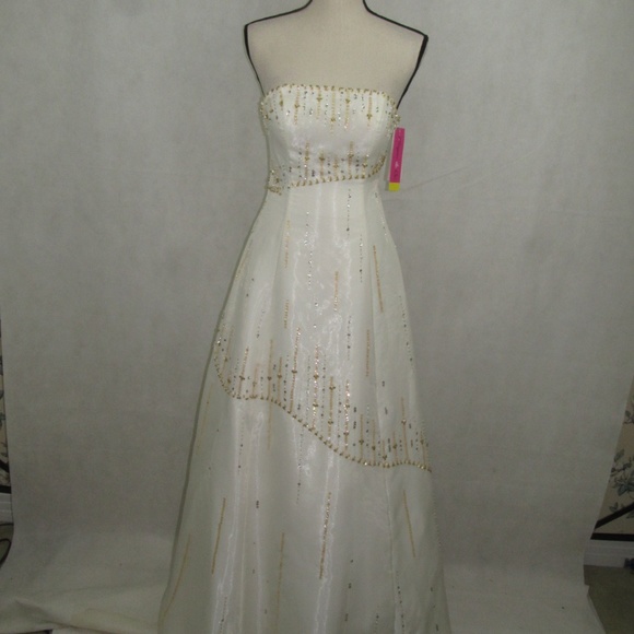 Morgan & Co. Dresses & Skirts - Prom Tea Party Ball Dress Strapless Beads Sequin